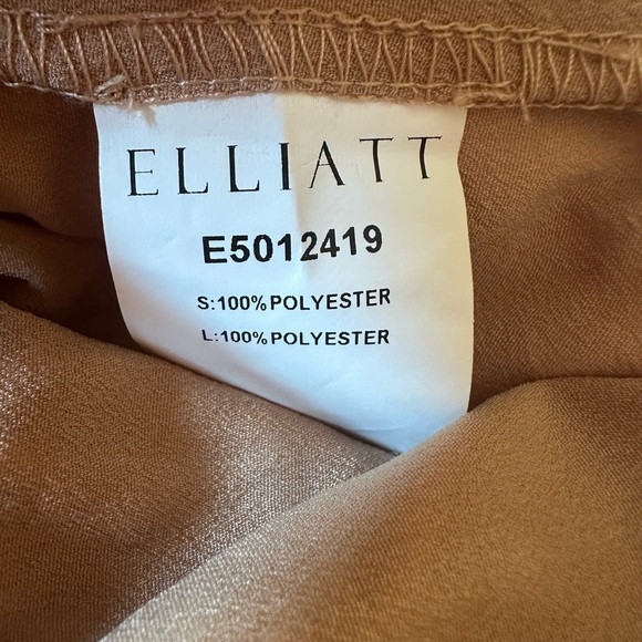 Elliatt Floral Lace Sleeveless heartbeat mini Dress size M - Picture 3 of 15